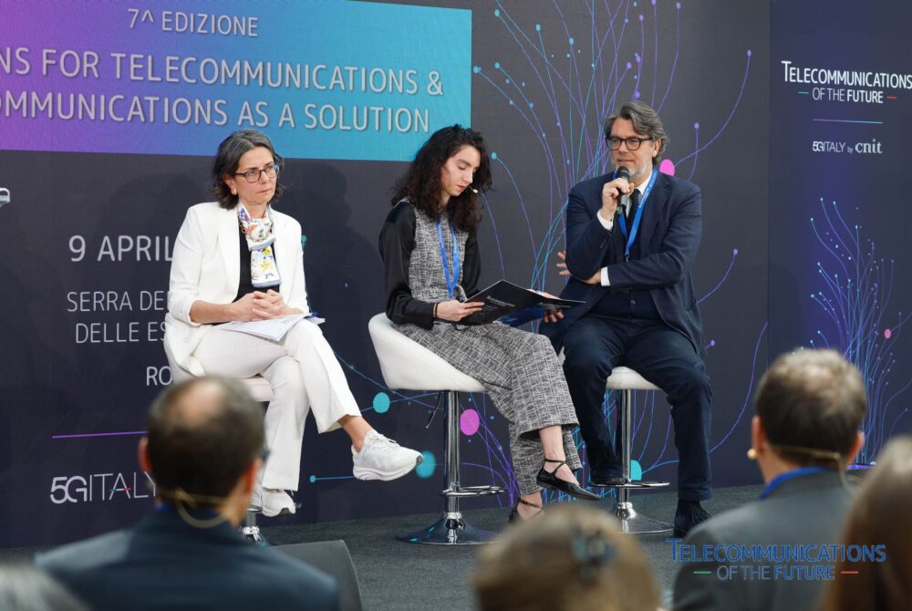 Panel – SATCOM: Technology applications and Regulatory challenges
