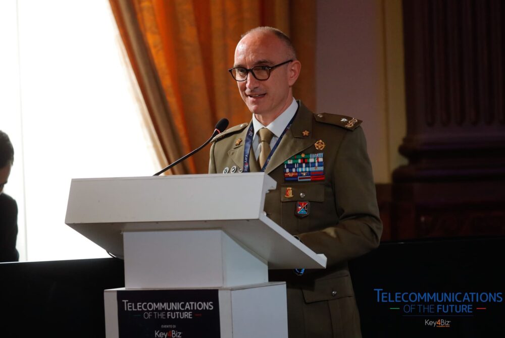Gen.B. Davide Pilatti, Vice Capo Reparto Area Connettività e C2 multidominio, VI Reparto Informatica Cyber e Telecomunicazioni, Stato Maggiore della Difesa